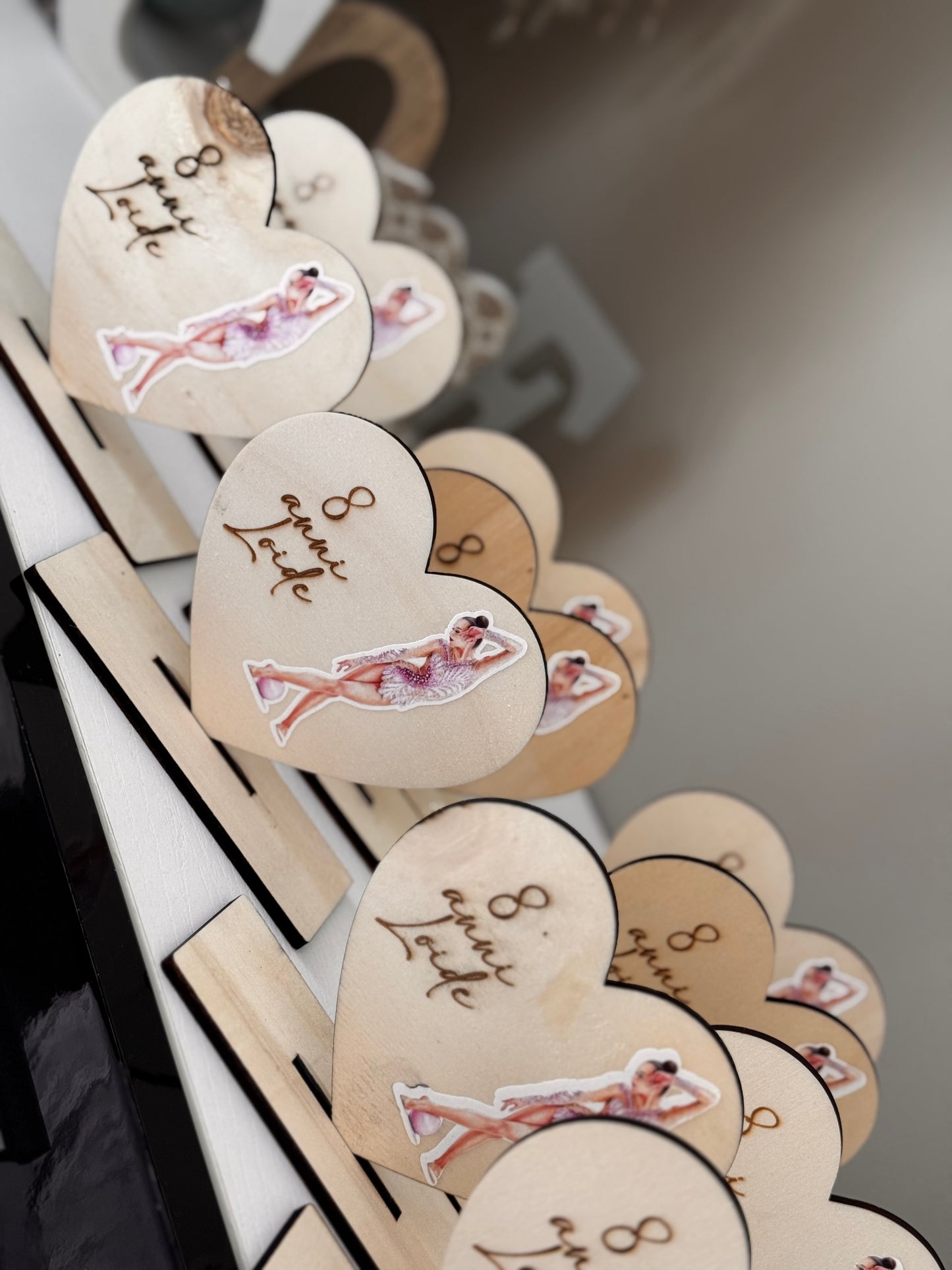 Decorazione cuore in legno – Ginnastica ritmica personalizzata