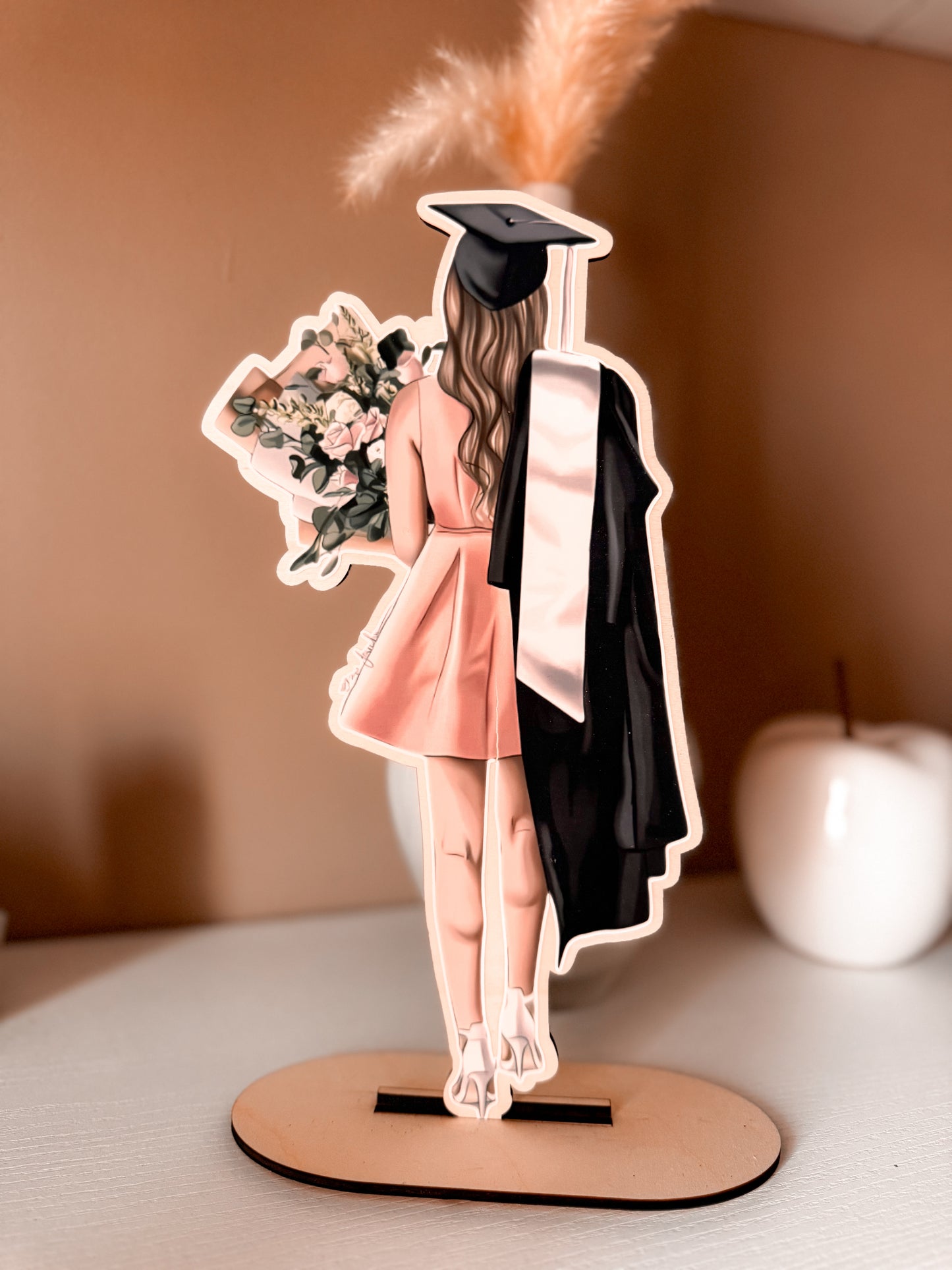 Decorazione da tavolo laurea – Sagoma in legno con base personalizzata