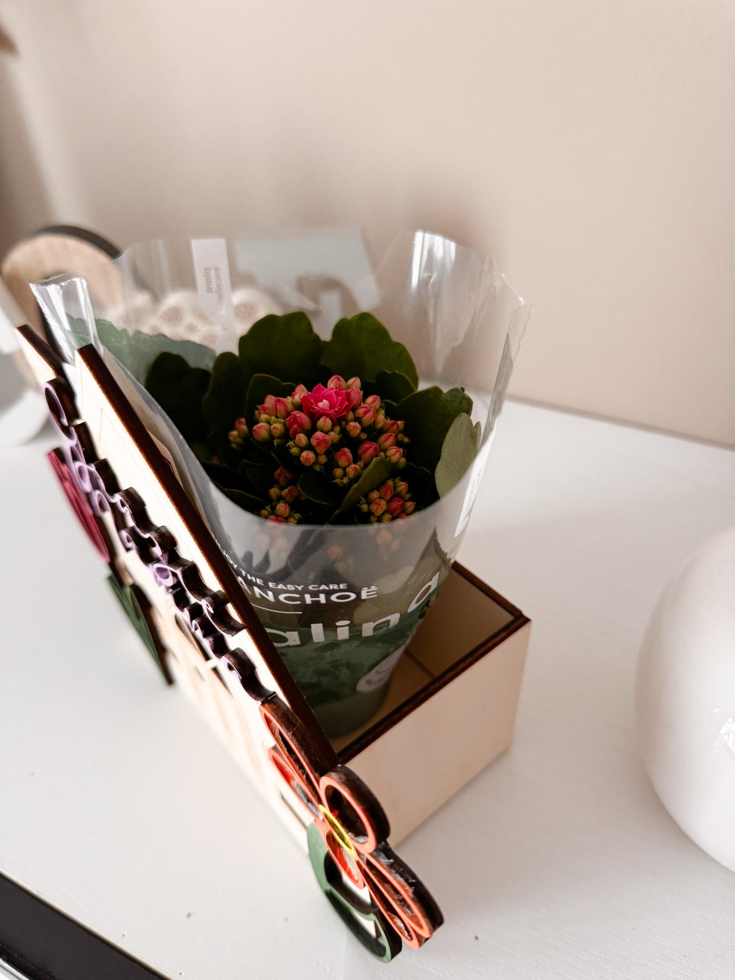 Casetta in legno “Grazie Maestra” con fiori