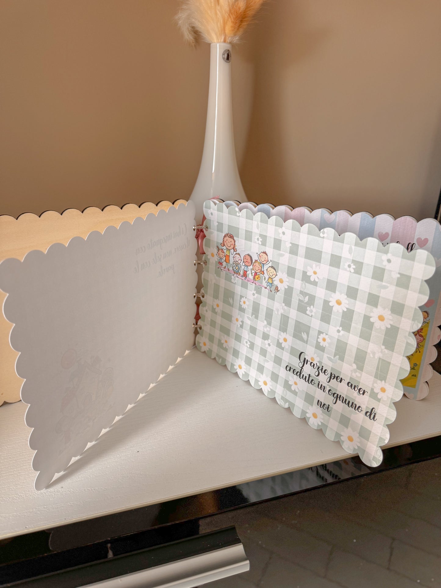 Album in legno personalizzato – Ricordi per la Maestra