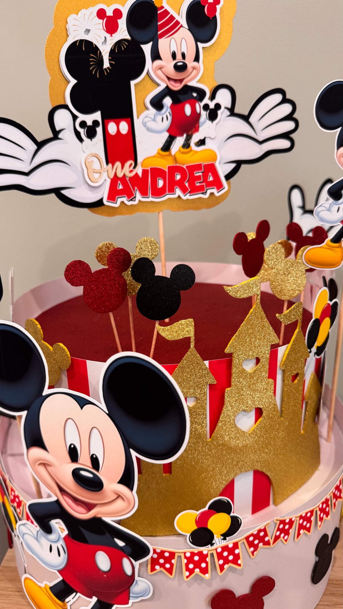 Finta Torta Scenografica "Topolino 1° Compleanno" – Cake Topper a Due Piani Personalizzato