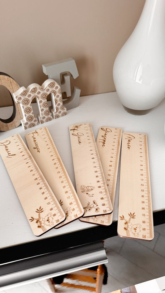 Righello personalizzato in legno – Con incisione nome