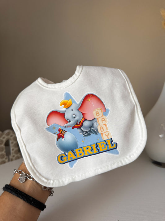 Bavaglino personalizzato Dumbo azzurro – Con nome e stampa baby boy